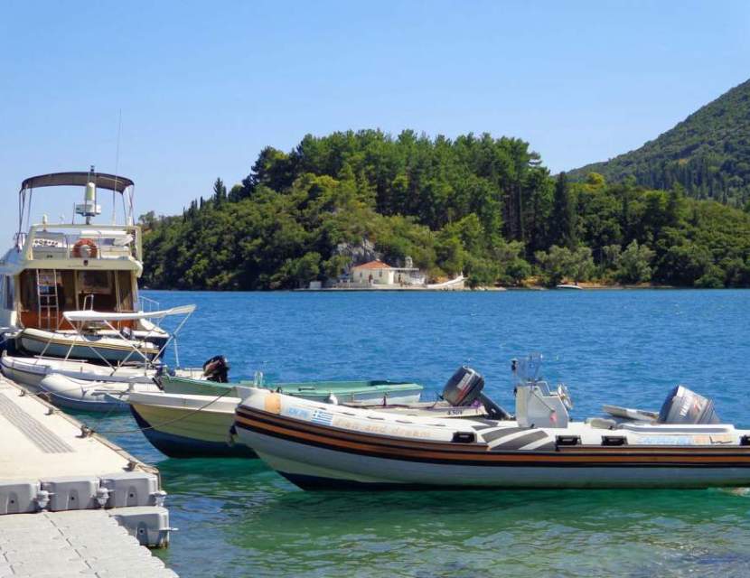 Nidri Car Rentals. Mietwagen in Lefkada - Mietwagen Nidri Lefkas -    Autovermietung Nidri-Hafen - Autovermietungen- Mietwagen vergleichen - Auto mieten ab Nidri.Rent a car Nidri, Lefkada, Aktion PVK Preveza airport. Hire a car Lefkada airport. Rent a car at Nikiana, Ligia, Lefkas town, Lefkada marine port, Agios Ioannis, Agios Nikitas, Vassiliki port, Sivota bay, Vlicho bay, Desimi camping.